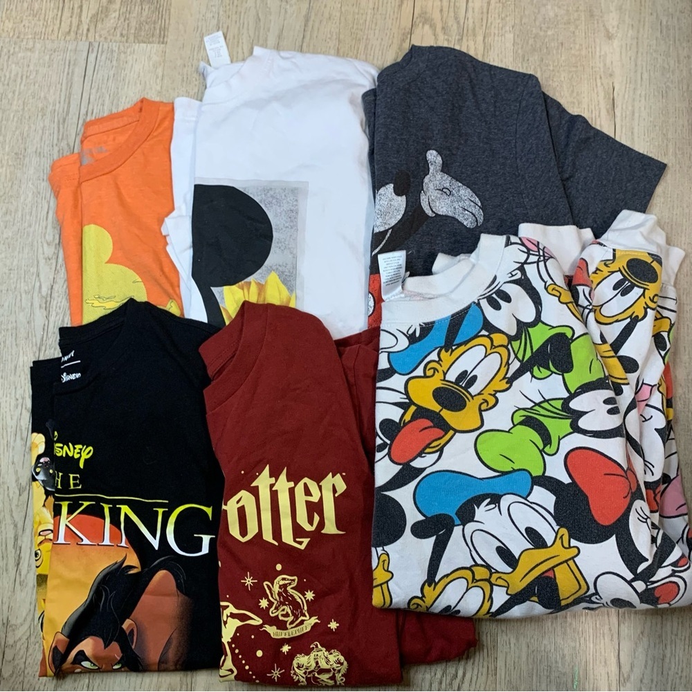 Walt Disney size small tshirt/top bundle Mickey Mouse, Harry Potter, Lion King